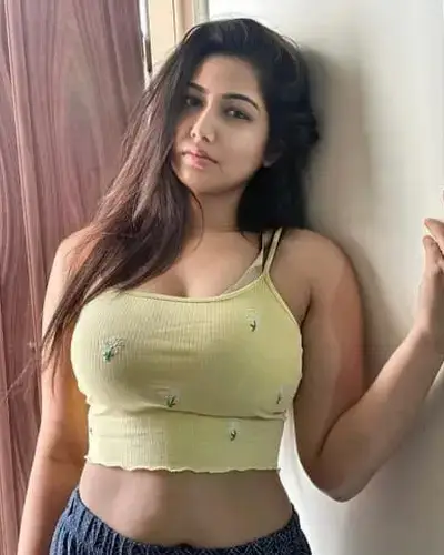 Escorts Nandura